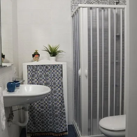 Guest house Lavalove *
