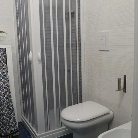 Lavalove 토레 안눈치아타